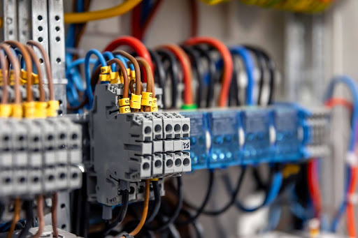 أسعار لوحات الكهرباء في السعودية